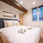 Beautiful In Saint Germain Apartment *