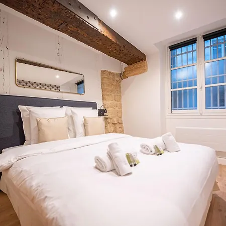 Beautiful In Saint Germain Apartment *